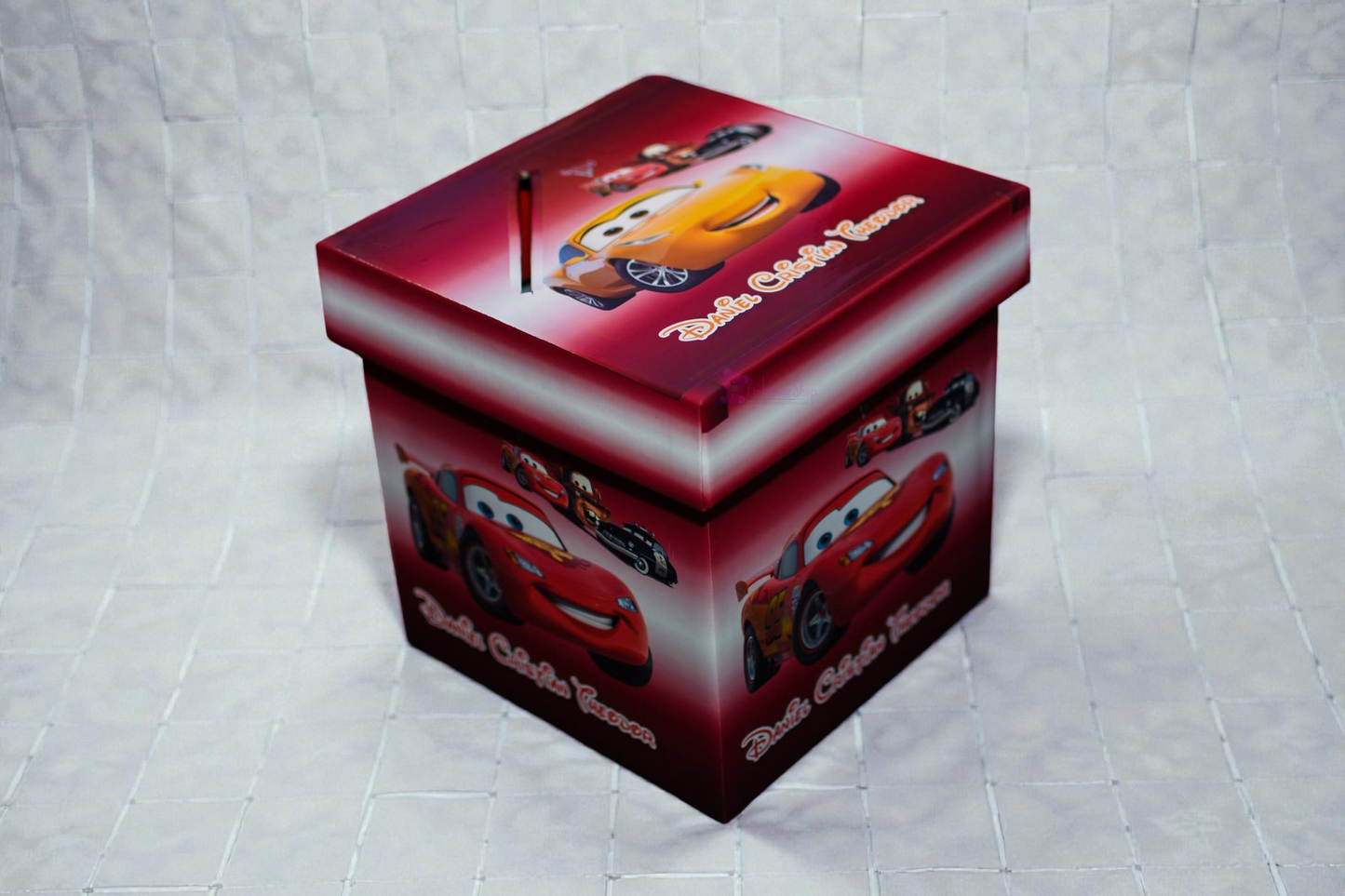 Cutie de dar personalizată pentru botez – Model M9