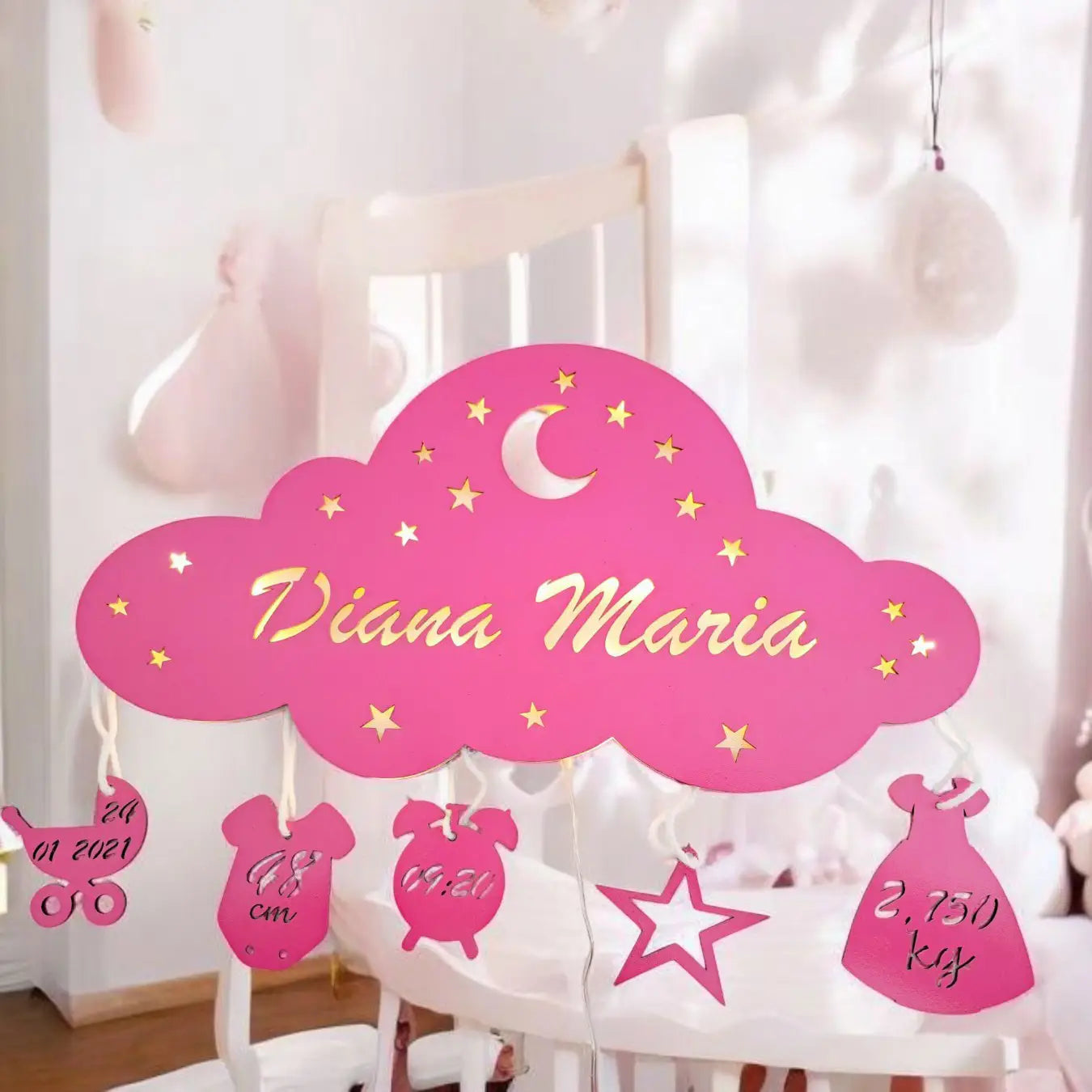 Lampă de veghe personalizată norișor – cu nume și datele nașterii | LED, design de poveste